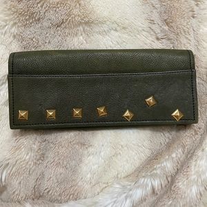 Tre Vero leather clutch